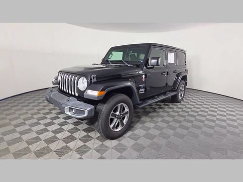 Used 2019 Jeep Wrangler Unlimited Sahara AWD/4WD image 49