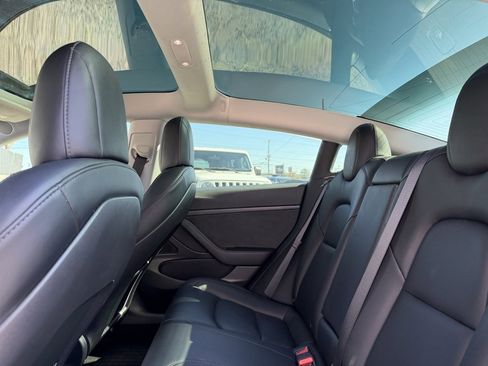 Used 2020 Tesla Model 3 Standard Range Plus image 19