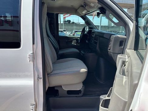 Used 2020 Chevrolet Express 3500 LT w/ LT Preferred Equipment Group RWD image 48