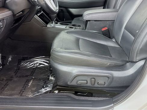 Used 2017 Subaru Legacy 2.5i Limited AWD/4WD image 24
