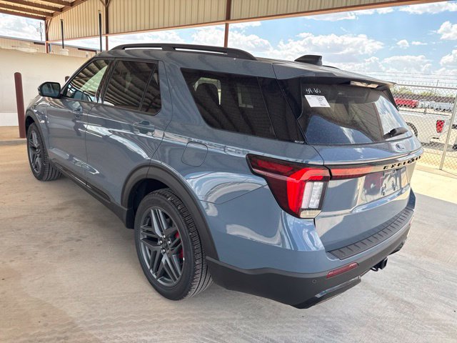 New 2026 Ford Explorer ST-Line w/ ST-Line Street Pack RWD image 6