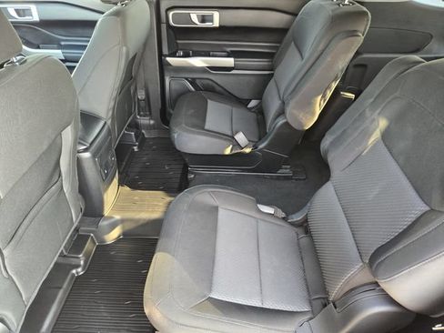 Used 2024 Ford Explorer XLT AWD/4WD image 28