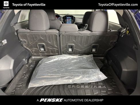 Used 2025 Subaru Crosstrek 2.0i Premium image 12