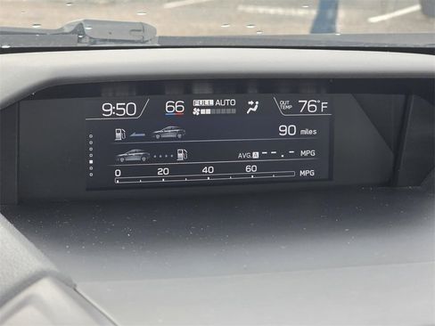 Used 2023 Subaru Crosstrek 2.5i Limited w/ Moonroof Package image 15