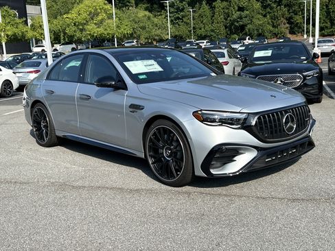 New 2026 Mercedes-Benz E 53 AMG e 4MATIC Sedan image 4