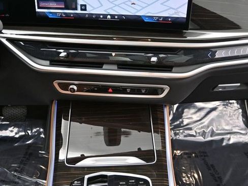 Used 2024 BMW X5 xDrive40i w/ Premium Package AWD/4WD image 13