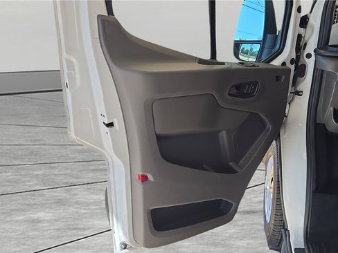 Used 2025 Ford Transit 350 XLT RWD image 12