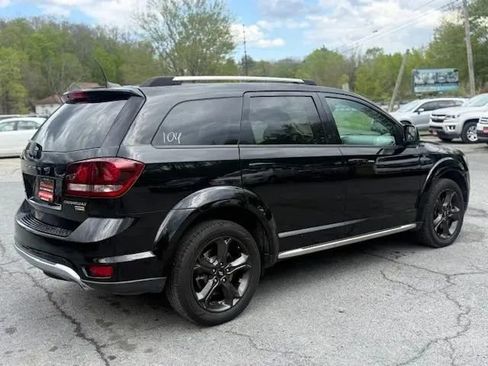 Used 2019 Dodge Journey Crossroad FWD image 5