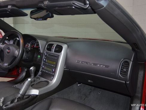 Used 2006 Chevrolet Corvette Convertible w/ Preferred Equipment Group image 16