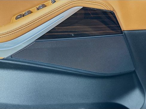 Used 2019 BMW X5 xDrive40i w/ Luxury Seating Package image 19