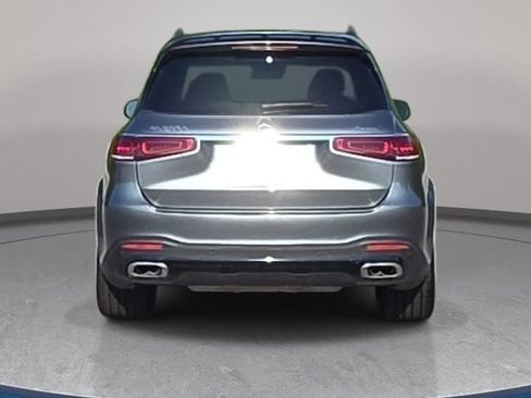 Used 2023 Mercedes-Benz GLS 580 4MATIC image 6
