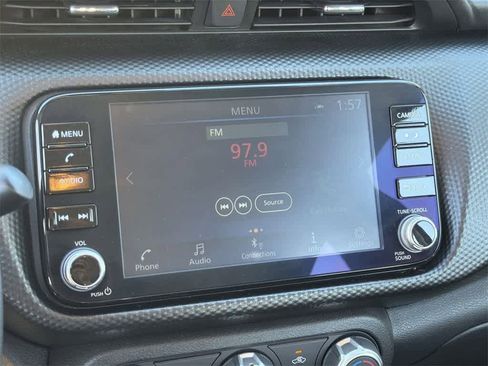 Used 2024 Nissan Kicks SV image 15