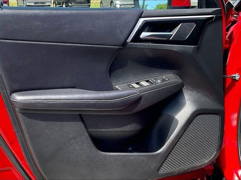Used 2024 Mitsubishi Outlander SE AWD/4WD image 9