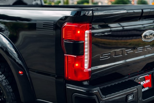 New 2026 Ford F350 Lariat w/ Black Appearance Package AWD/4WD image 17