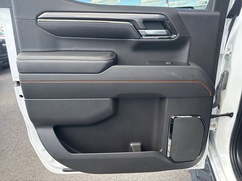 Used 2023 GMC Sierra 1500 AT4 w/ AT4 Premium Package image 29