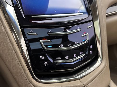 Used 2014 Cadillac CTS Luxury image 23