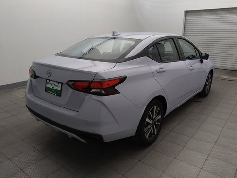 Used 2025 Nissan Versa SV FWD image 9