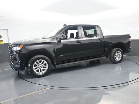 Used 2023 Chevrolet Silverado 1500 RST RWD image 2