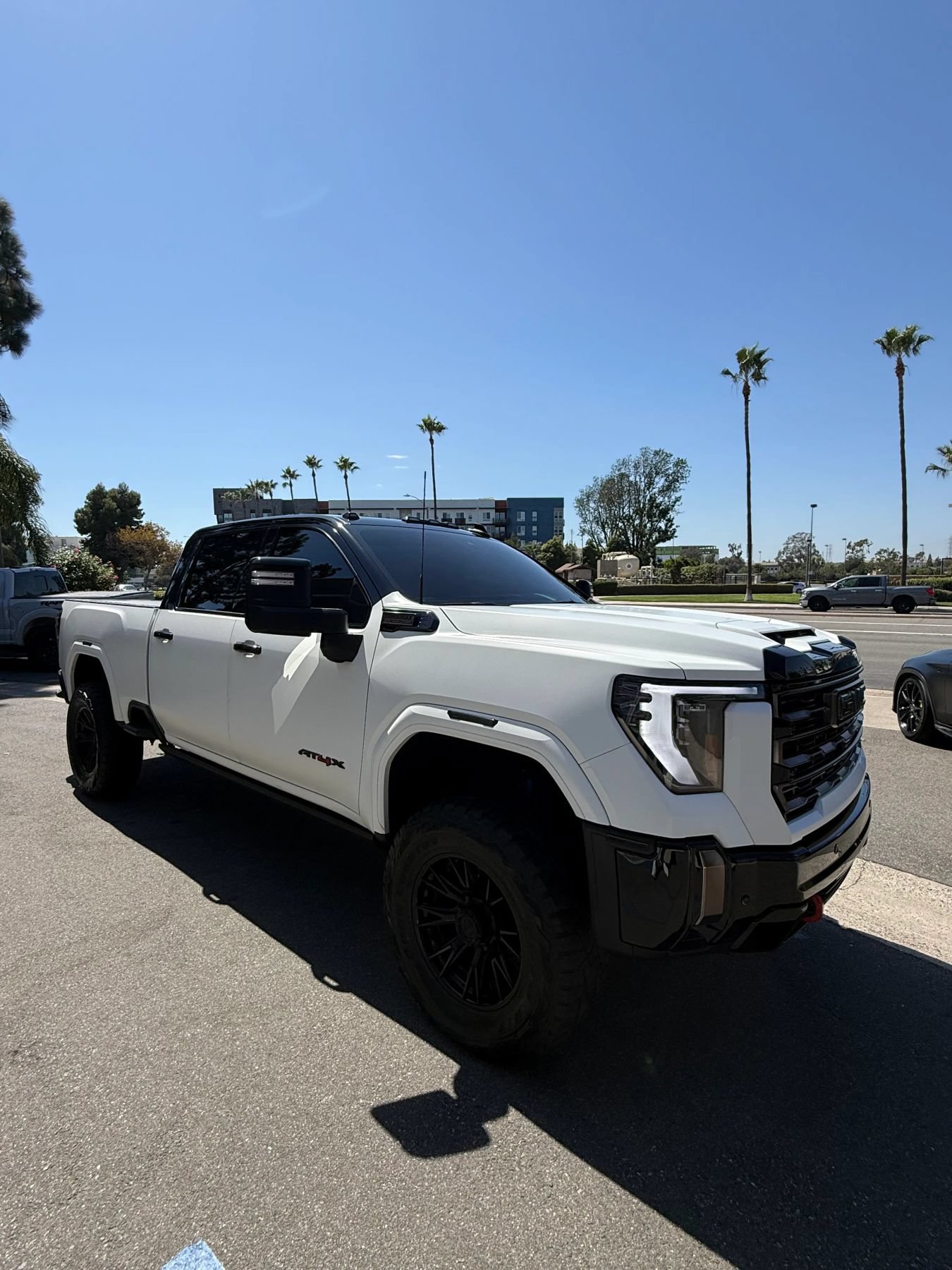 Used 2024 GMC Sierra 2500 AT4X AWD/4WD image 12