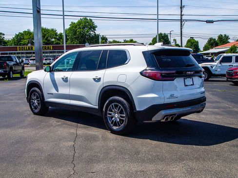 Used 2025 GMC Acadia Elevation FWD image 5