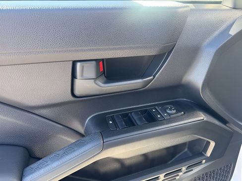 Used 2025 Toyota 4Runner SR5 image 25