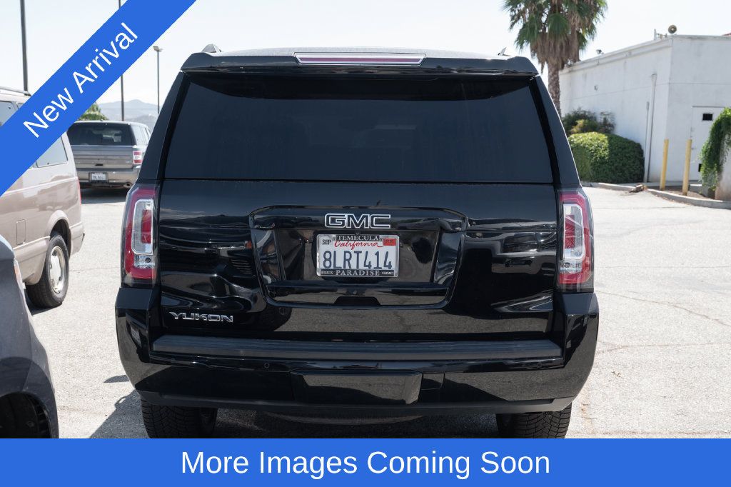 Used 2020 GMC Yukon SLT w/ Graphite Performance Edition RWD image 4