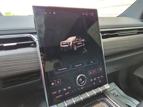 Used 2025 GMC Sierra EV Denali AWD/4WD image 41