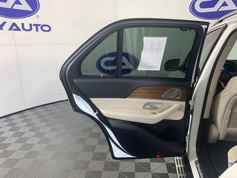 Used 2022 Mercedes-Benz GLE 350 4MATIC image 30