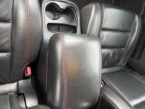 Used 2018 Dodge Durango R/T w/ Technology Group AWD/4WD image 21