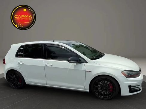 Used 2017 Volkswagen GTI SE FWD image 66