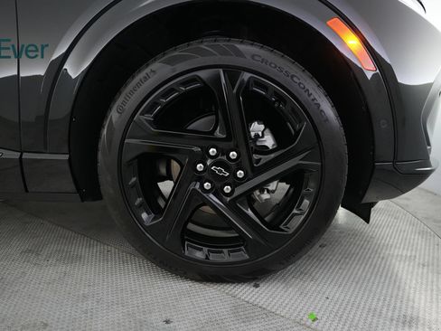 Used 2024 Chevrolet Equinox EV RS FWD image 20