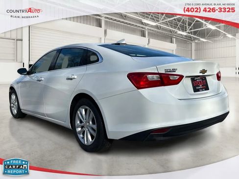 Used 2016 Chevrolet Malibu LT image 3