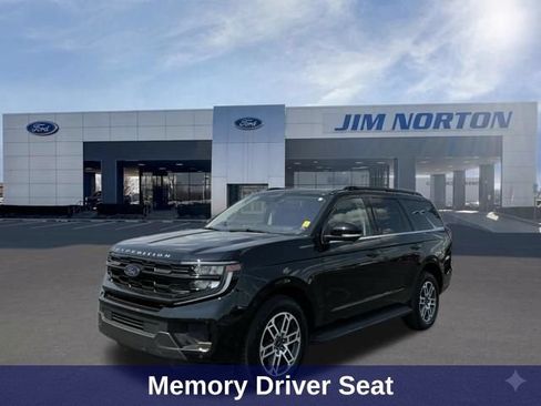 Used 2025 Ford Expedition Active AWD/4WD image 9