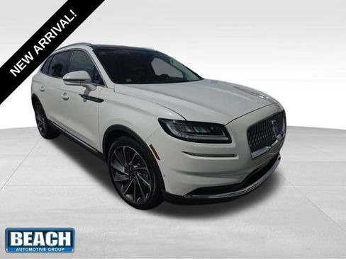 Used 2022 Lincoln Nautilus Reserve w/ Equipment Group 201A FWD image 1