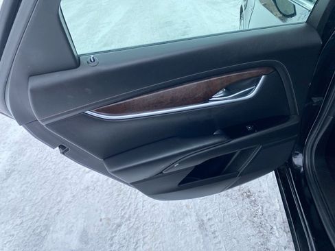 Used 2019 Cadillac XTS Luxury image 18