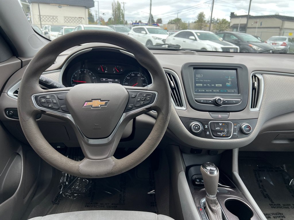 Used 2017 Chevrolet Malibu LS FWD image 13