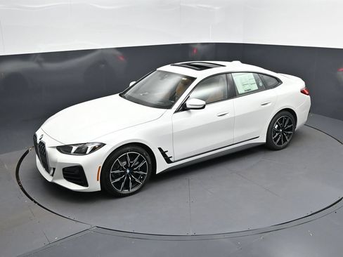 New 2026 BMW 430i w/ M Sport Package RWD image 31