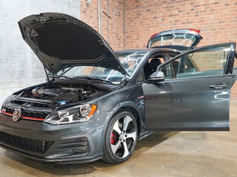Used 2017 Volkswagen GTI S FWD image 23