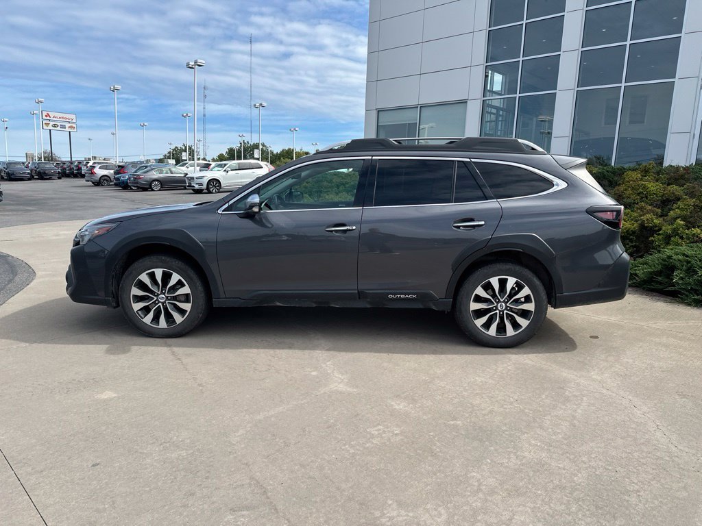 Used 2024 Subaru Outback Touring XT AWD/4WD image 8