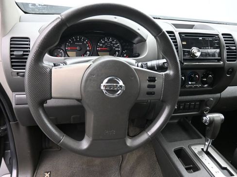 Used 2010 Nissan Xterra X AWD/4WD image 12