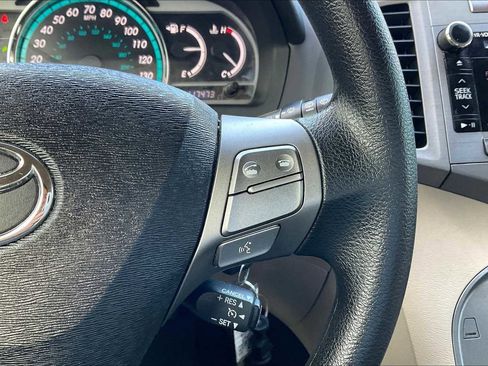 Used 2010 Toyota Venza image 23
