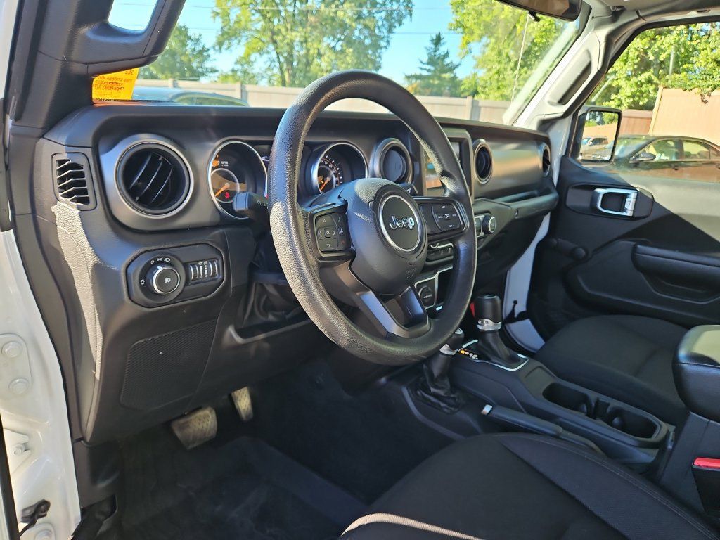 Used 2022 Jeep Wrangler Unlimited Sport AWD/4WD image 21