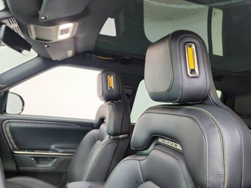 Used 2025 Rivian R1S Adventure image 37