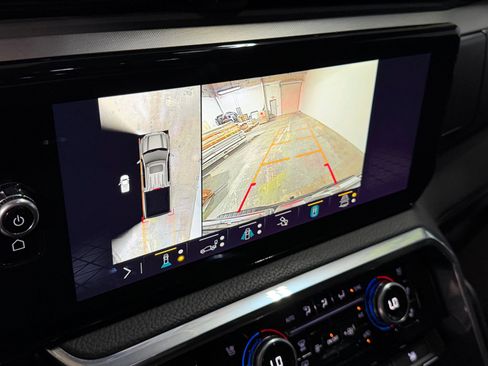 Used 2023 GMC Sierra 1500 Denali w/ Technology Package image 29