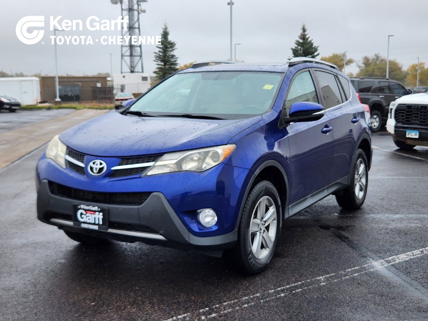 Used 2015 Toyota RAV4 XLE AWD/4WD image 1