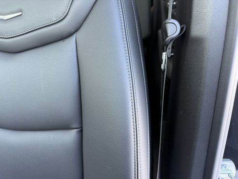 New 2025 Cadillac XT6 Luxury image 14