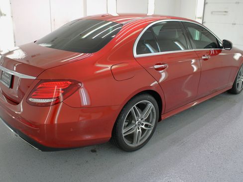 Used 2017 Mercedes-Benz E 300 image 10