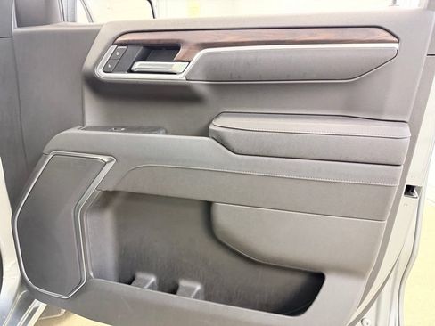 Used 2026 GMC Sierra 1500 SLT AWD/4WD image 34
