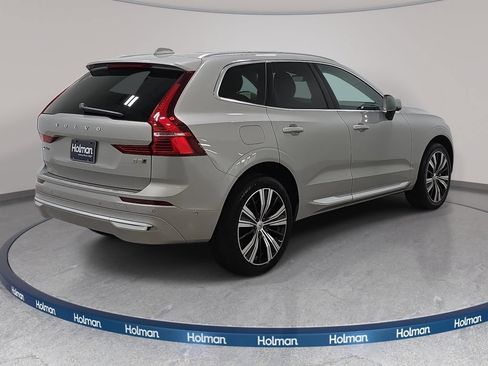 Used 2022 Volvo XC60 B5 Inscription w/ Advanced Package AWD/4WD image 6