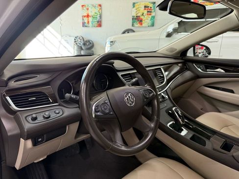Used 2018 Buick LaCrosse Preferred image 10